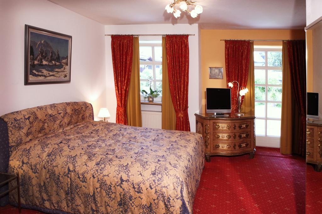 Hotel Edelweiss Garni Garmisch-Partenkirchen Værelse billede